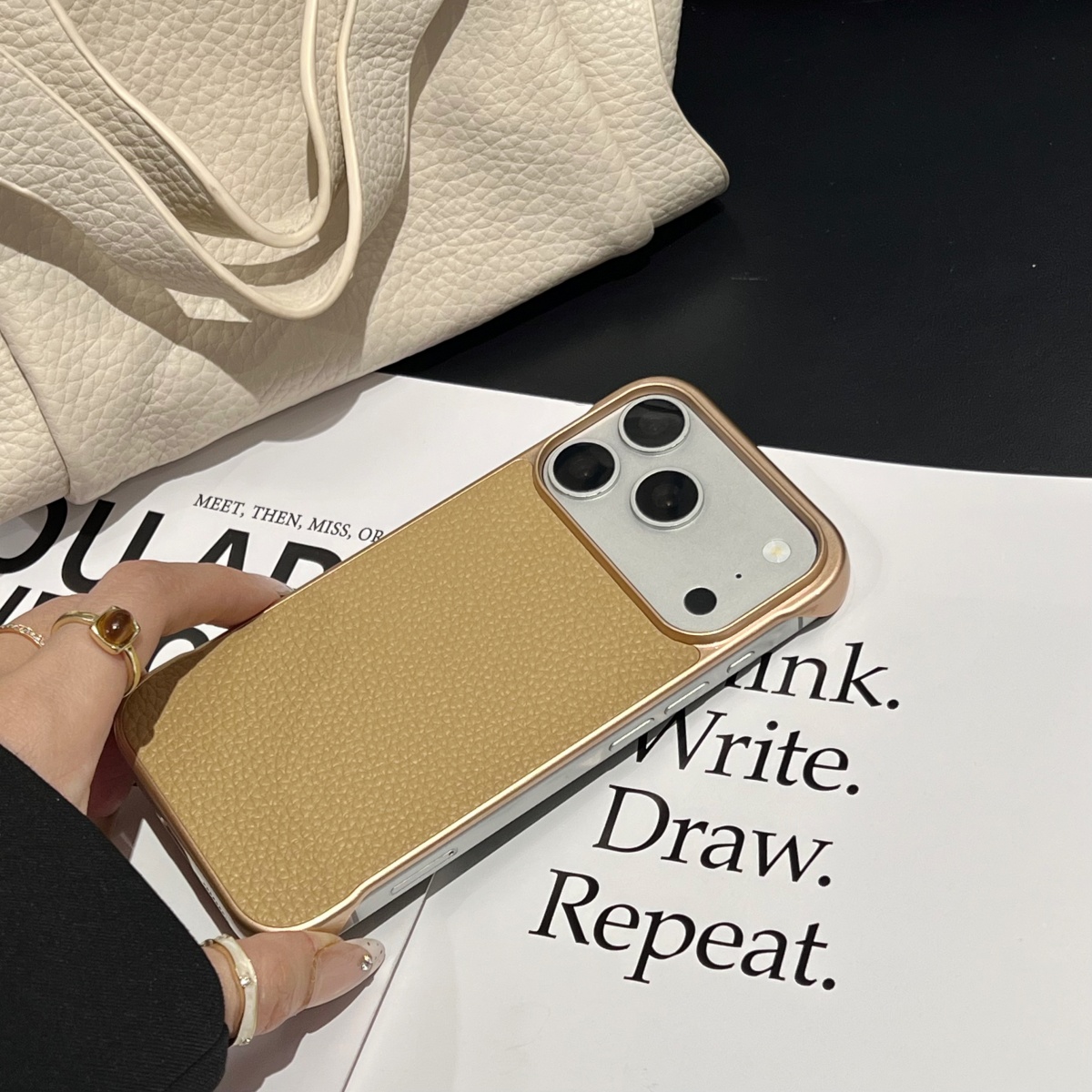 Ultracienkie, bezramkowe etui  – Ultra Thin Frameless Phone Cover recenzja i cena